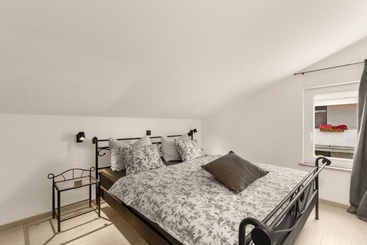 Dobrec Apartament *